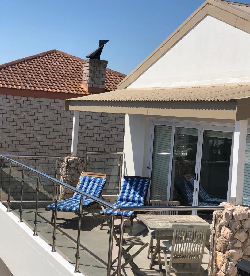 Views At 69 B&B Лангебан Екстериор снимка